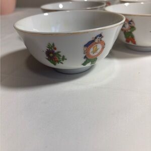 Vintage Chinese Rice Bowls Decorative White Porcelain Bowls with Colorful Design